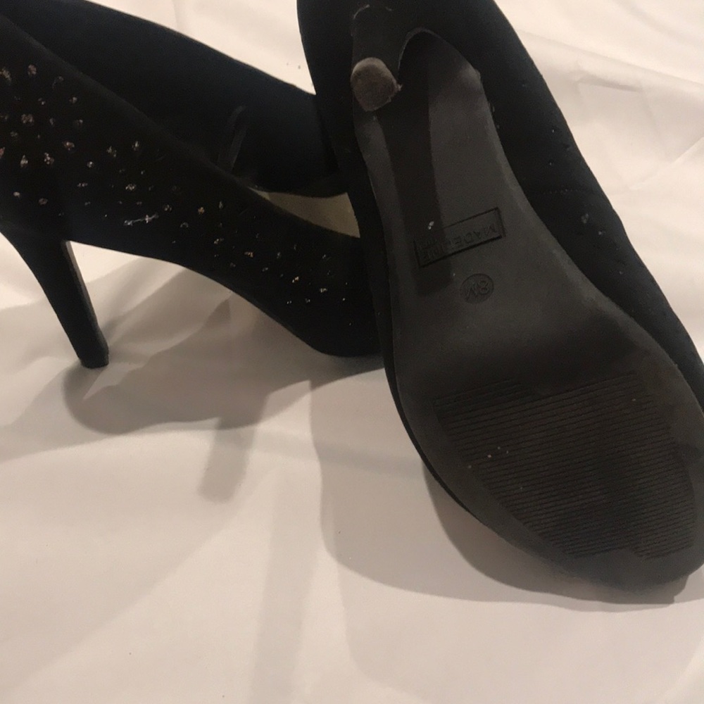Heels - Picture 2 of 3